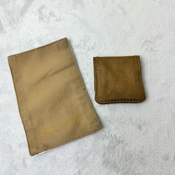 David Yurman Suede Divided Jewelry Storage Pouch Magnet Closure & Cleaning Cloth - Picture 3 of 4